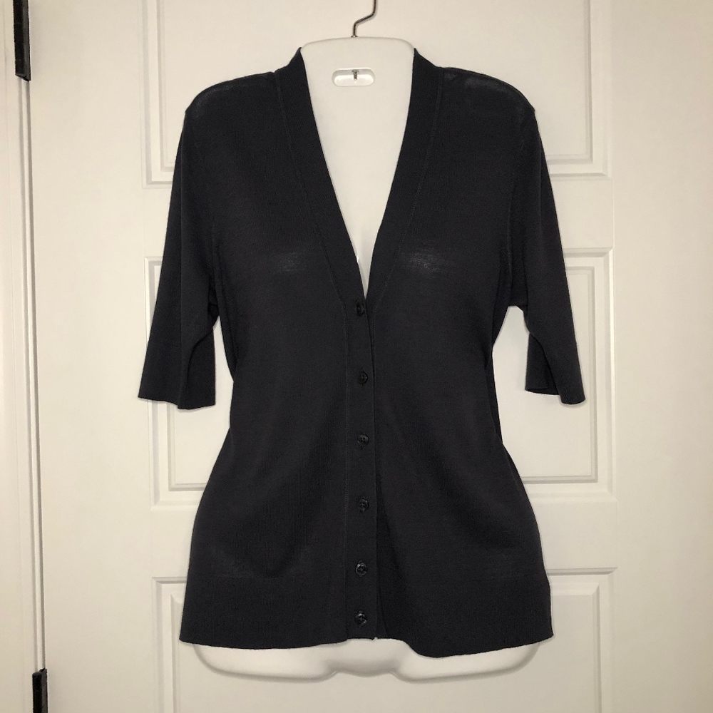❣️NWT Loft Vneck cardigan